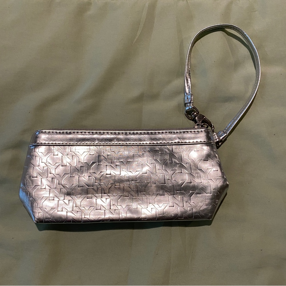 NWOT NY & Company Makeup Bag